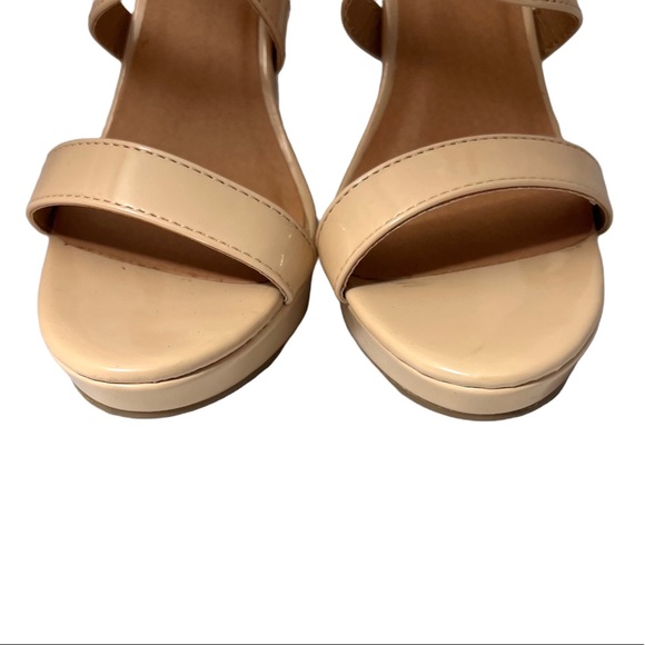 Daisy Fuentes Patent Faux Leather Strappy High Heel Sandal Size 7 - Picture 2 of 8